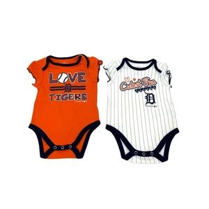 Genuine Merchandise Detroit Tigers Baby Girls Set Of Two Bodysuits New Size 6/9M
